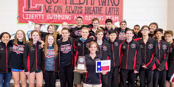 Boys+swim+team+finishes+second+at+District