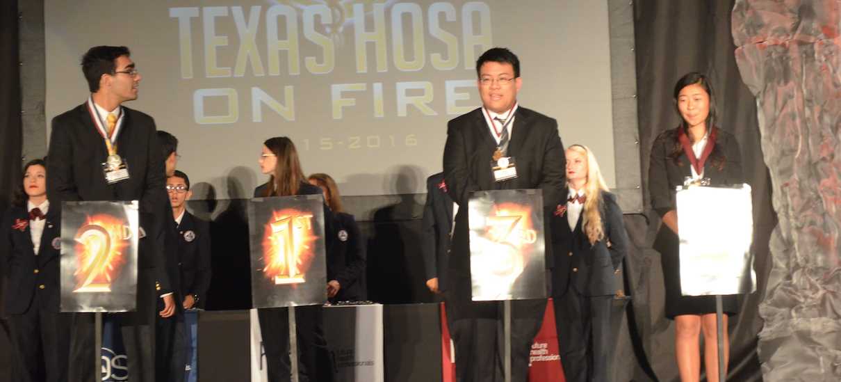 Junior Justin Lee placed third in Epidemiology and will advance to internationals.