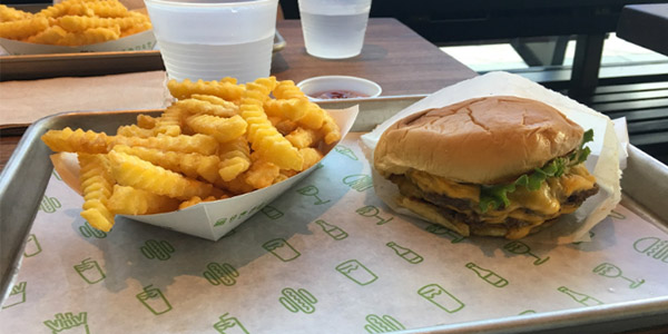 Guest reviewer Cole Engelbrecht recommends nearby Planos newest burger joint Shake Shack. 