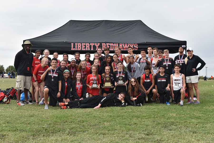 With the girls taking first in District 13-5A in 2016 and the boys taking second, the cross country teams are seeking another strong season. 