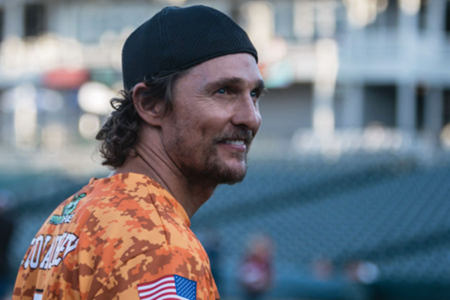 McConaughey+makes+celebrity+softball+game+alright+alright+alright
