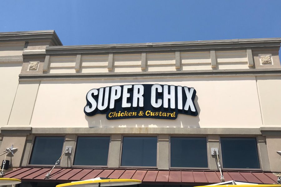 One of the newest restaurants in the Stonebriar Centre area is Super Chix which specializes in chicken sandwiches and tenders. 