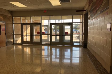 The door policy on campus has been updated, with the front doors being the only ones open during the school day. The new policy has been implemented to promote safety. Previously doors such as the ones leading to the student parking lot would be open during passing periods for students that had late arrival or CTE classes. 