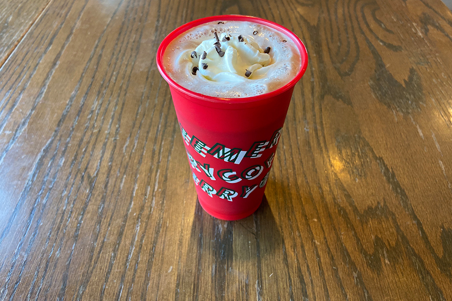 In this weeks culinary crusade, staff reporter Kanz Bitar visited Starbucks to try a toasted white hot chocolate.