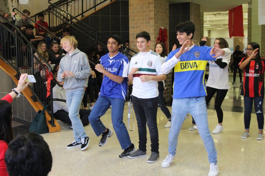Freshmen Jake Harvey, Akash Pradeep, Evan Benavides, and Mikel Gevorgyan dance during a pretend quinceañera. Hoping to give students the experience of a quinceañera, Spanish 2 students take part in their very own celebration Wednesday.