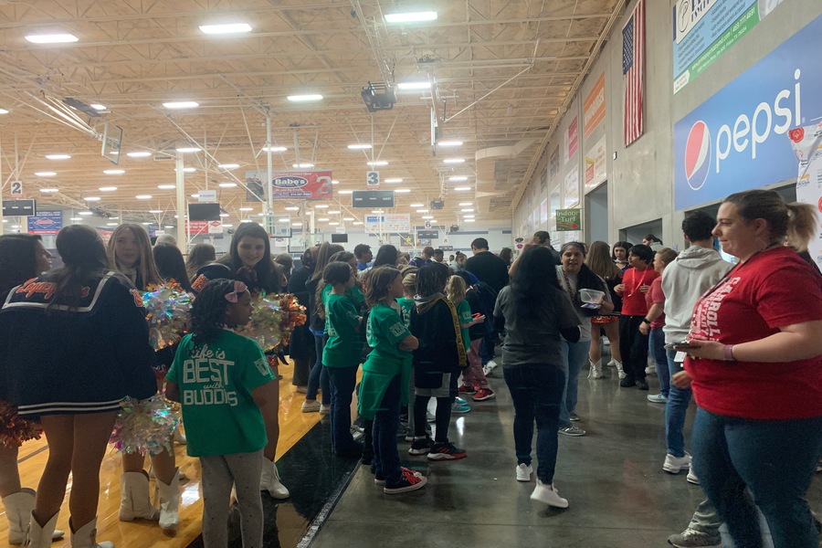 Competing in a series of basketball related events, Best Buddies students headed to Frisco Fieldhouse. With a variety of events like shooting hoops and dribbling, the participants have an opportunity to socialize and exercise in a welcoming environment. 