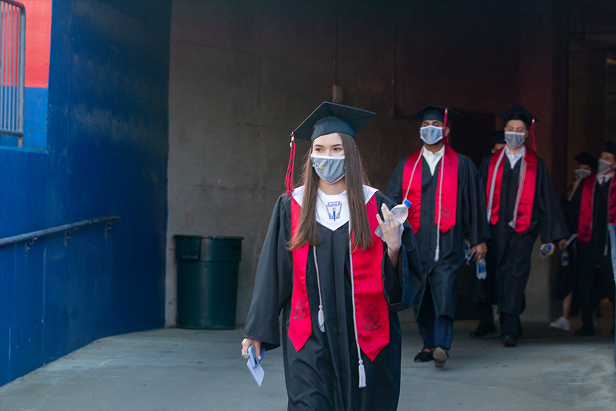 Despite+pandemic%2C+the+class+of+2020+gets+its+graduation+ceremony