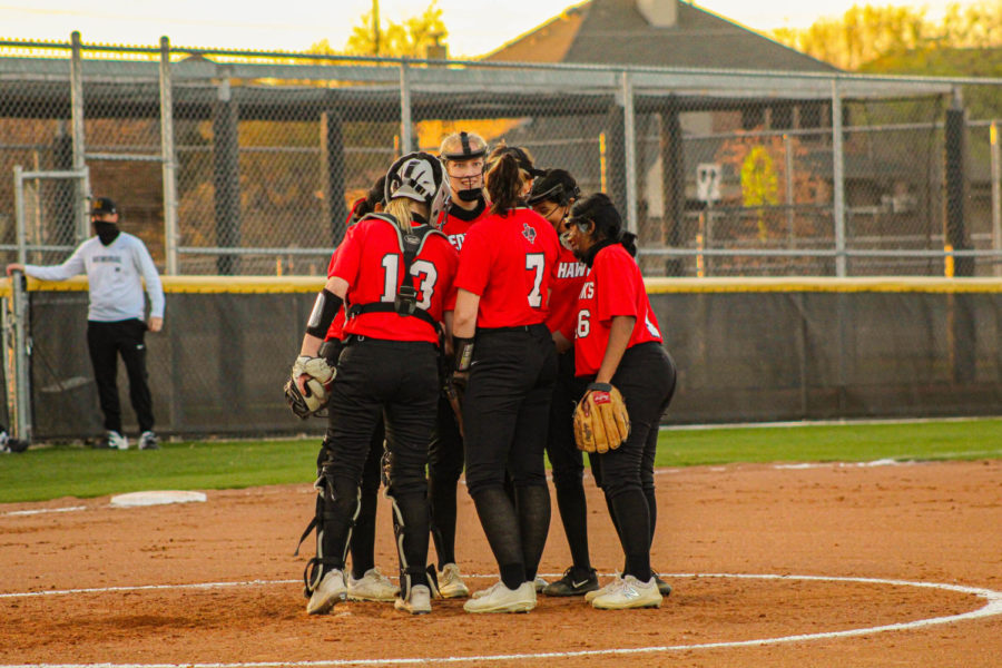 The softball team saw a 4-0 loss to the Heritage Coyotes on Friday, their second loss to the Coyotes of the season. This brings their winning streak to an end, but the team is still hopeful for the rest of the season.