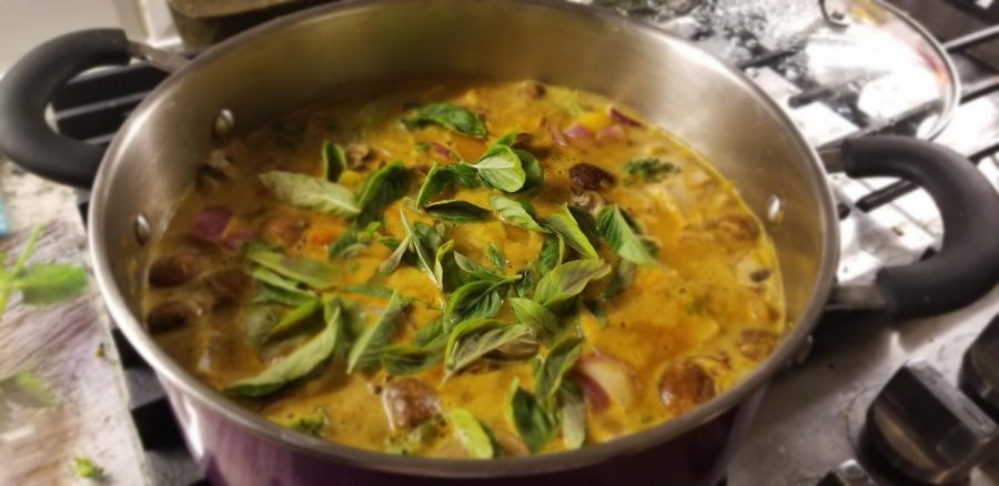 On this weeks edition of Goodbye Gluten, staff reporter Ashvita Girish explains her recipe for Thai red curry with sweet peppers and tofu. 