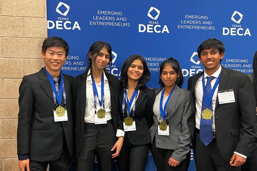 DECA students competed in the state competition March 9-11. 15 students from Liberty advanced to ICDC,  the International Career Development Conference. 