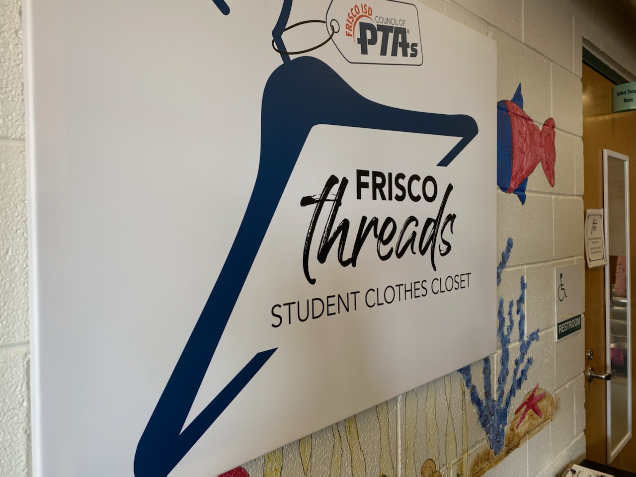 Providing+clothes%2C+Frisco+Threads+helps+district+students