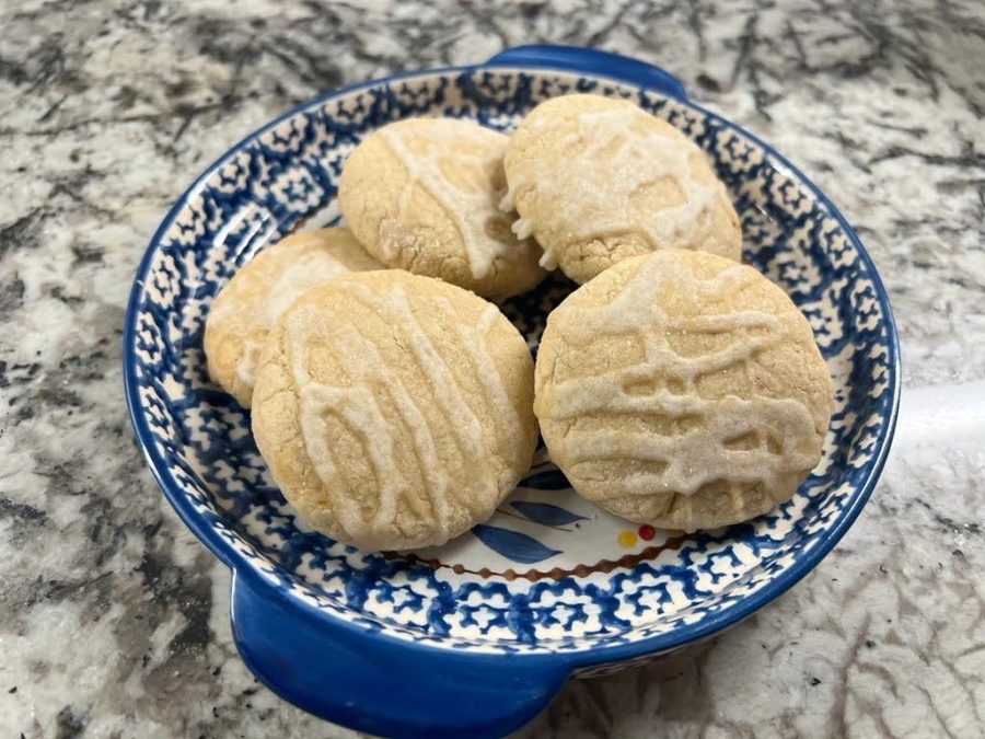 In this weeks edition of Goodbye Gluten, Ashvita shares her recipe for lemon glazed cookies. 