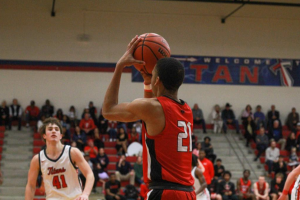Boys basketball gears up to face the Lone Star Rangers in their Bi-District Championship playoff game Tuesday. “Lone Star is a very tough team and they play hard, and we have to expect that they’ll be even tougher since it’s playoffs and everyone is playing to survive, head coach Stephen Friar said.