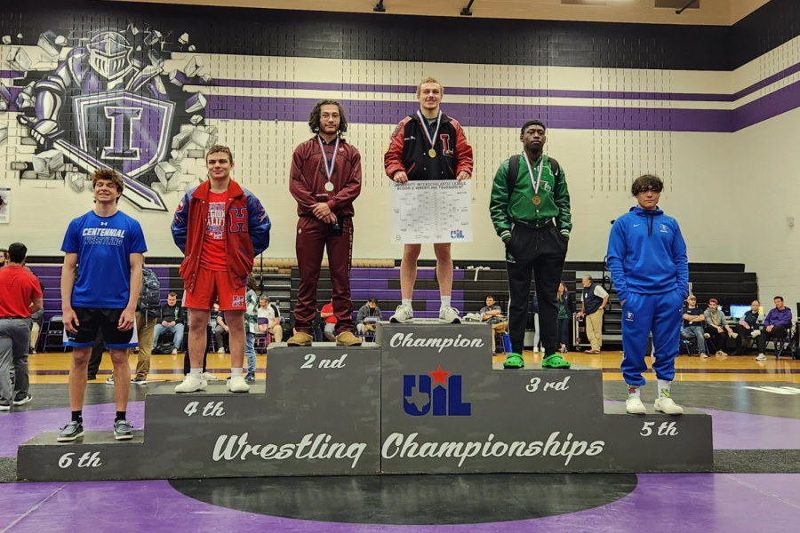 Senior James Ethan Harris took home the  2-5A Regional Championship on Saturday, battling a district foe in Mateo Gutierrez for the fifth time this year for the gold medal.