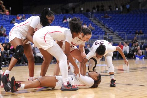 Counting down the last two weeks of school, Wingspan looks at the top sports moments of the year. Coming in at #1, the girls’ basketball team wins its second 5A State Championship. 