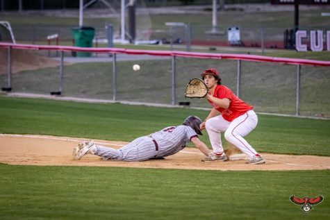 Coming off a loss against Lebanon Trail last week, the Redhawks baseball team hoped to turn it around Tuesday against Heritage, and that they did. After a slow start the boys pulled off a 7-6 win.