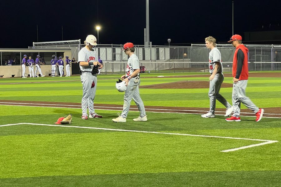 After falling 6-5 to the Independence Knights in extra innings on Tuesday, the Redhawks are hoping to return the favor Friday at The Nest. The Redhawks (4-3) enter the game in third place in District 10-5A trailing Independence (7-2) and Lebanon Trail (9-0). 