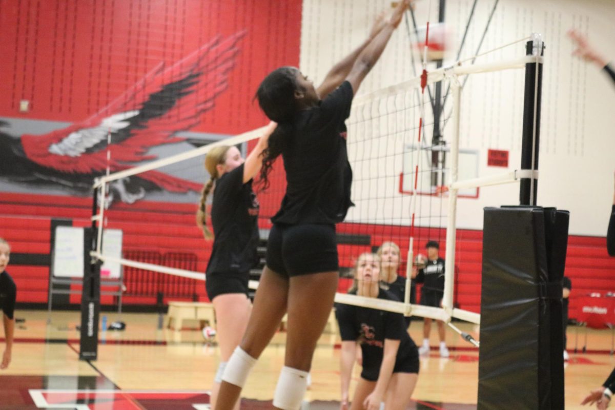 Redhawks volleyball improved their District 11-5A record to 3-1 after defeating the Heritage Coyotes 3-0 Tuesday, also advancing to third place in district standings.