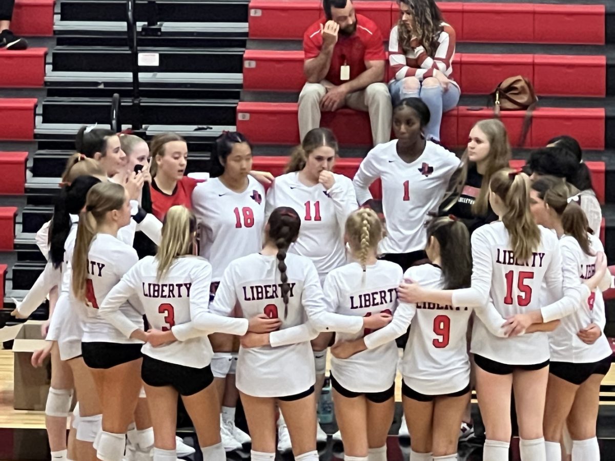 Learning+from+Fridays+mistakes+the+Redhawk+volleyball+team+looks+to+defeat+Independence+Tuesday+in+three+sets.+%E2%80%9CWe+should+finish+in+three+%5Bsets%5D%2C+and+not+%5Blet%5D+teams+win+a+set+randomly%2C+head+coach+Eighmy+Dobbins+said.