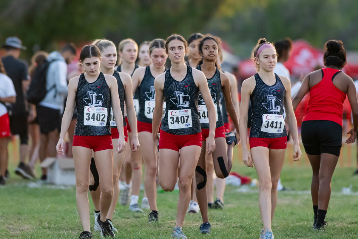 Last year, boys and girls cross country took first in their District meet. The team holds themselves to the same standard, as they head into Thursday for their District 10-5A meet. 