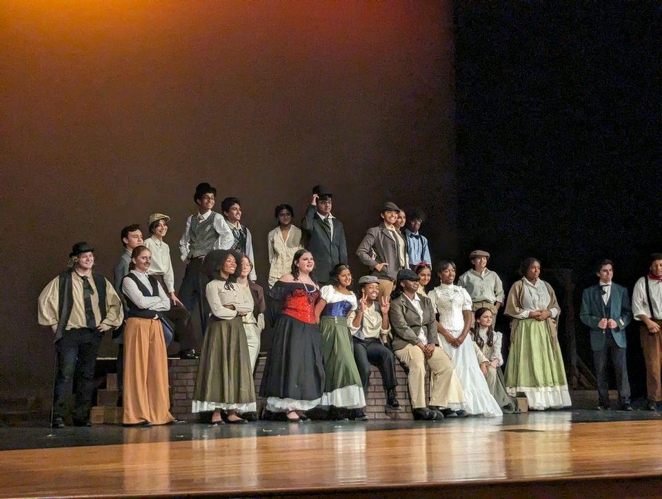 After running from Thursday to Saturday, theatre puts their fall show, The Sweet Science of Bruising, to rest. With countless rehearsals and hard work from the actors, technical production, and the directors, the show was a success. 