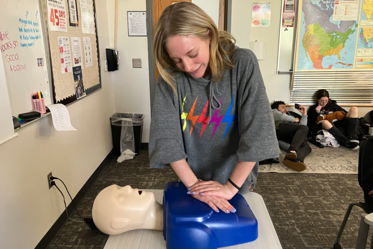 Currently in their CPR unit, Health students are learning how to save lives. “If you’re ever in that situation, and hopefully you’re not, it’s important that you know how to do CPR,” health teacher Seth Morrow said. 