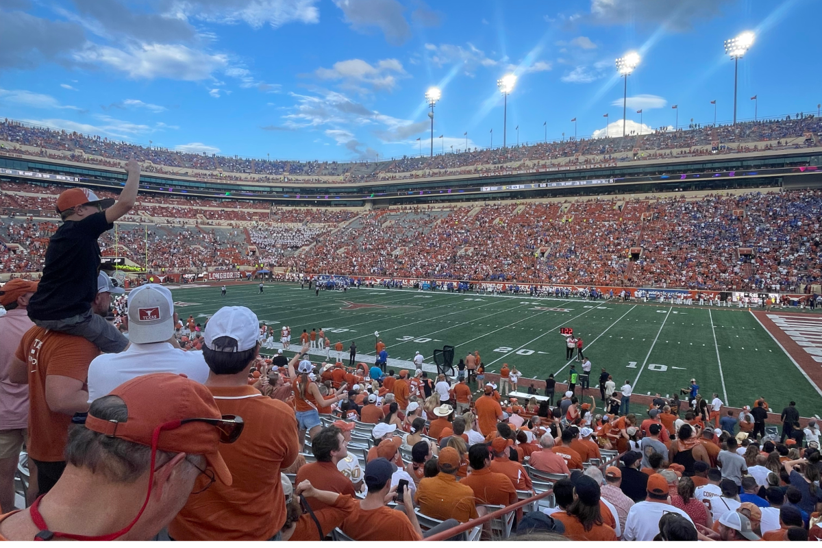 Schools such as the University of Texas early action deadline has passed. Seniors now turn their attention to schools with the later the regular decision deadline.