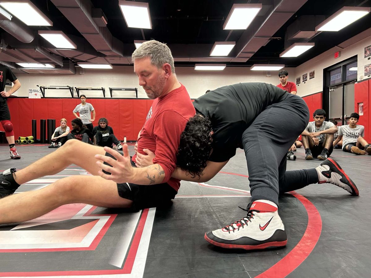 Coach Koons, Juan Mendoza (12)