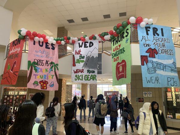 It's another spirit week, but for no event in particular. With all of the testing that occurs in the days before winter break, Student Council organized dress up days and spirit themes to celebrate the holidays. 