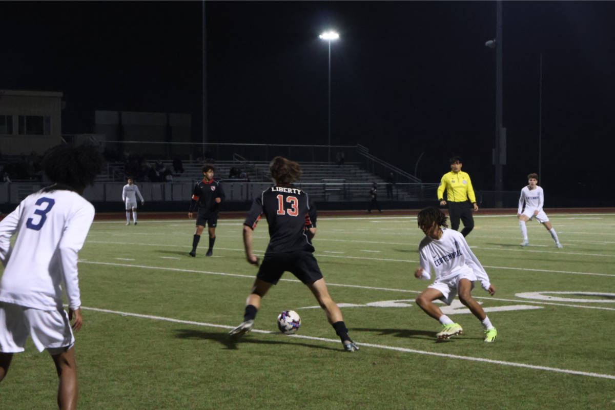 Soccer did not get the results they were looking for Friday as both teams lost to the Heritage Coyotes.