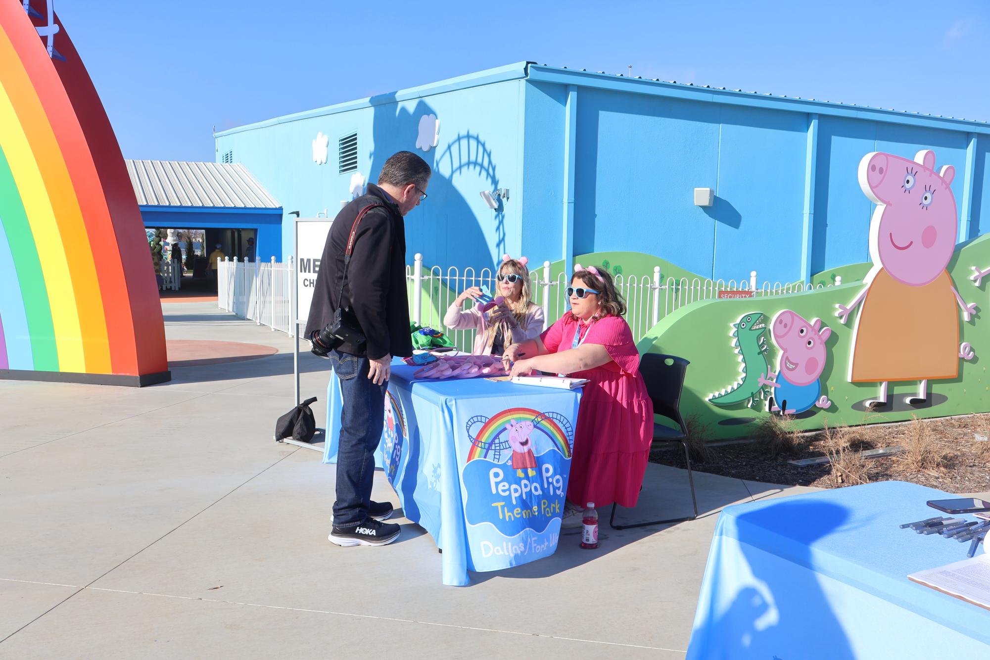 Oink: Peppa Pig theme park opens in Dallas