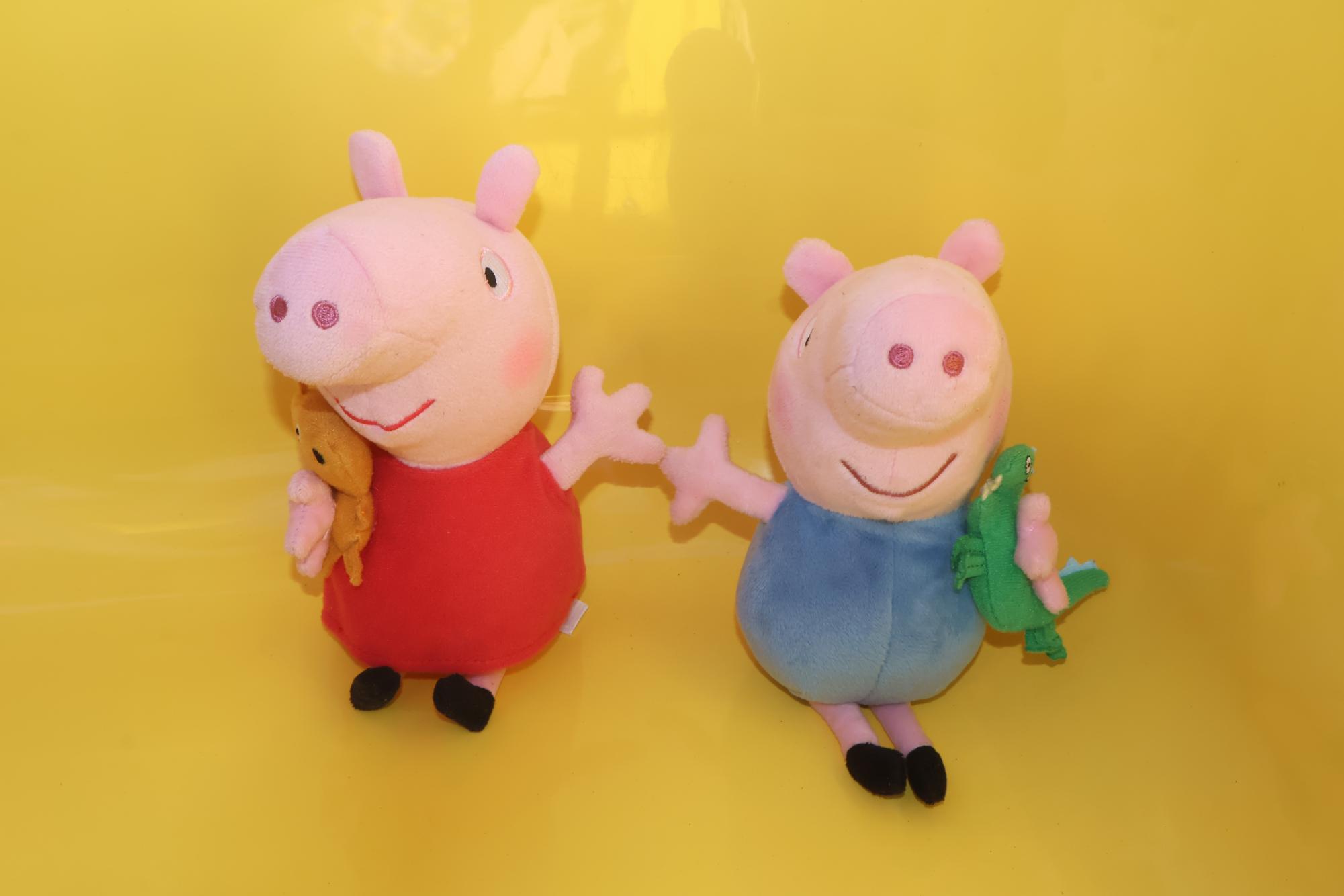 Oink: Peppa Pig theme park opens in Dallas