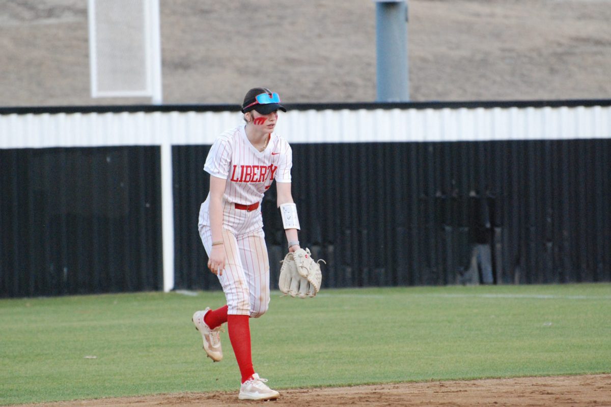 Hoping to keep the momentum from their 13-1 victory over Centennial (0-3) alive, the softball team (2-1) visits Heritage (0-3) Tuesday at 6 p.m. in search of another win.