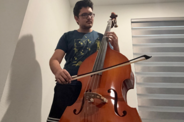 Staff reporter Nidhi Thomas sits down with junior Ishaan Bhakta to discuss his experience as a bassist.