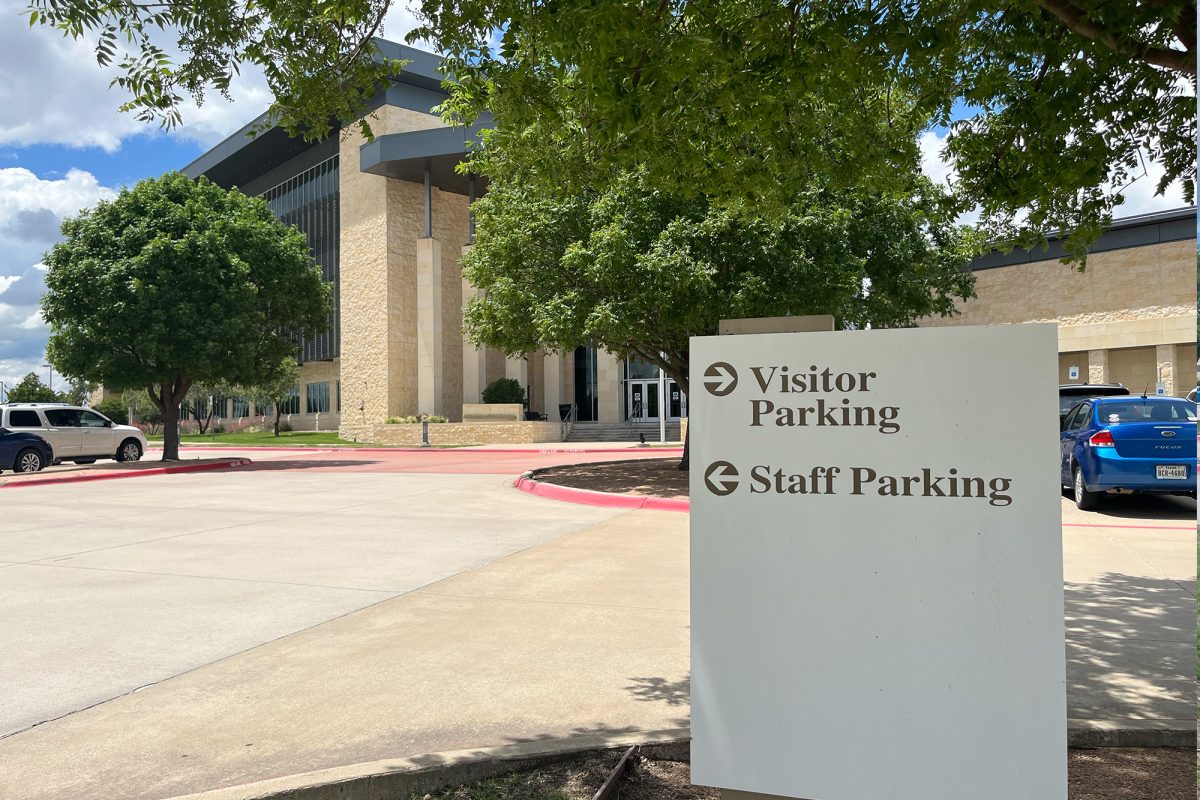 Frisco ISD is hosting an event about college admissions for secondary students and parents on Tuesday from 6 to 7:30 p.m. in the FISD Administration Board Rooms. The event, titled “Everything You Wanted to Know About College Admissions But Felt Silly Asking,” will include the editor-in-chief of the Princeton Review, Rob Franek, and interested students and parents must register to attend.