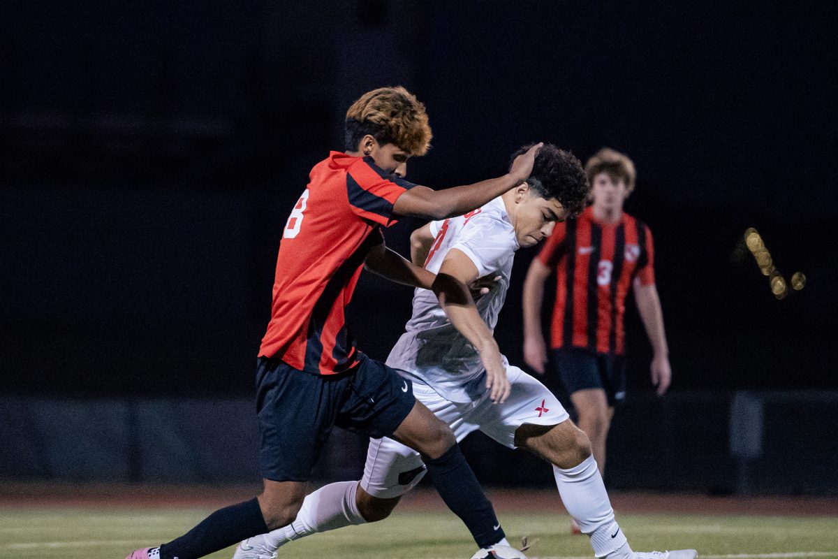 The #19th ranked boys soccer team (5-1-2 in district play) continued its winning ways on Friday with a 3-1 win over Frisco (1-5-2).
Meanwhile, the girls (1-5-2) tied Frisco (2-4-1) 3-3 on the road